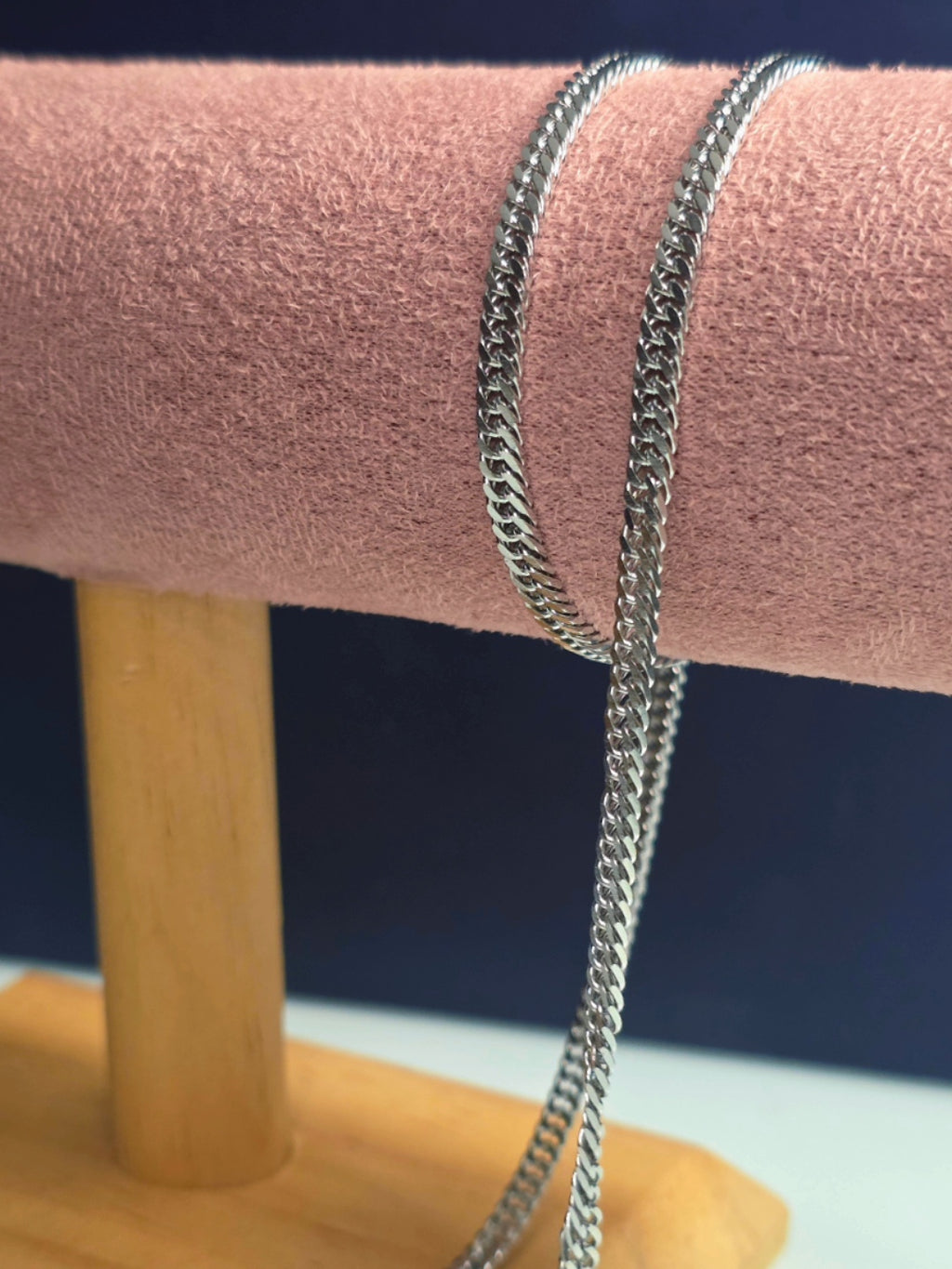 Double curb chain