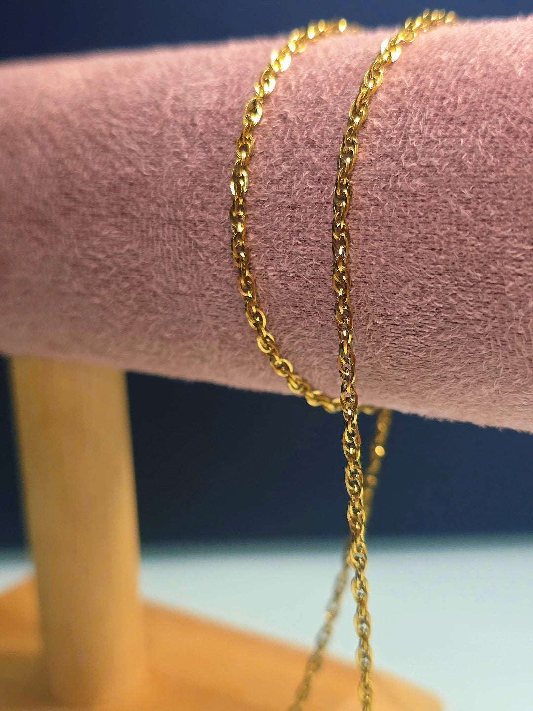 Gold sparkle chain