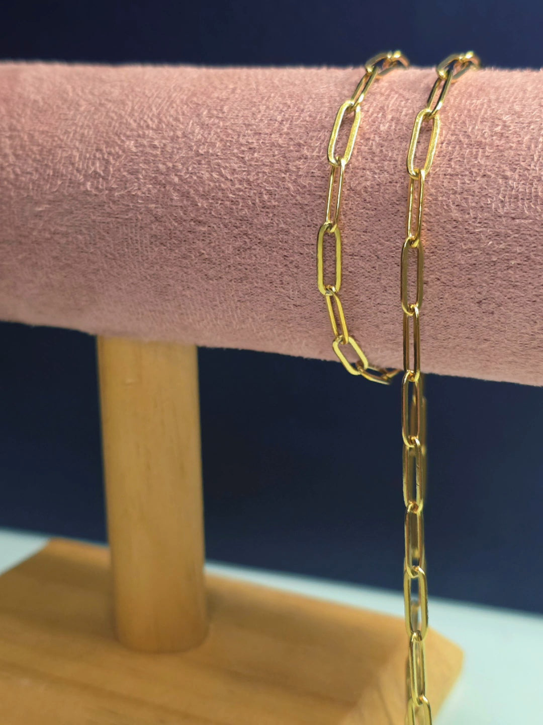 Paperclip chain